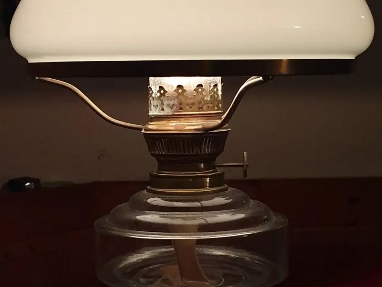 Billede 2 - Gammel petroliumslampe