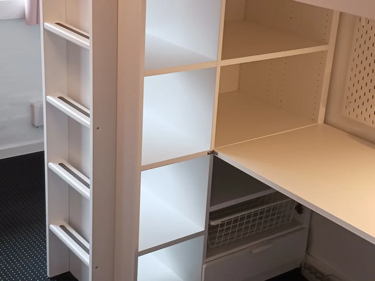 Billede 2 - Småstad højseng hvid