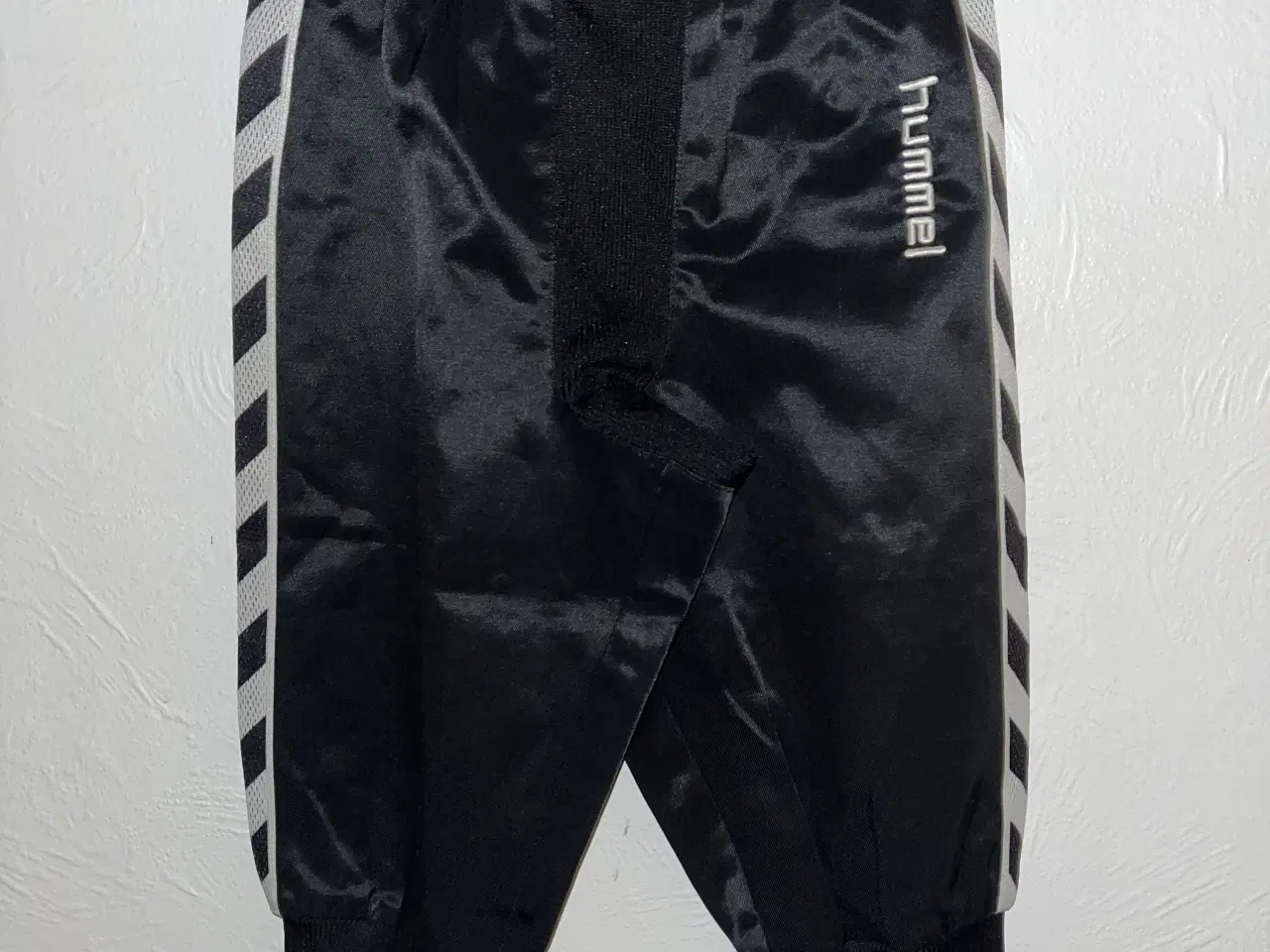 Billede 1 - Hummel fodboldknickers str. 140.