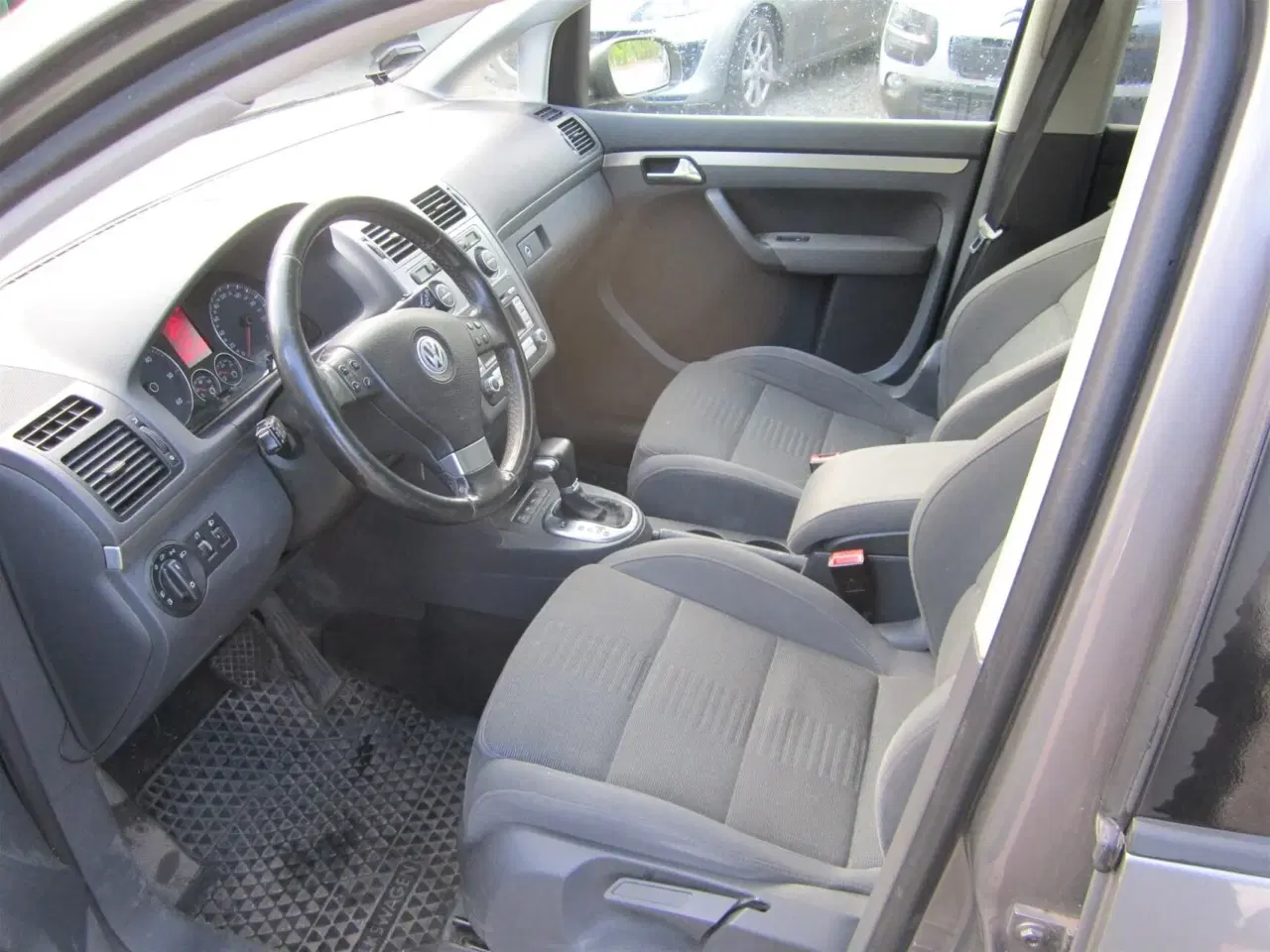 Billede 5 - VW Touran 2,0 TDI DPF Highline DSG 140HK 6g Aut.