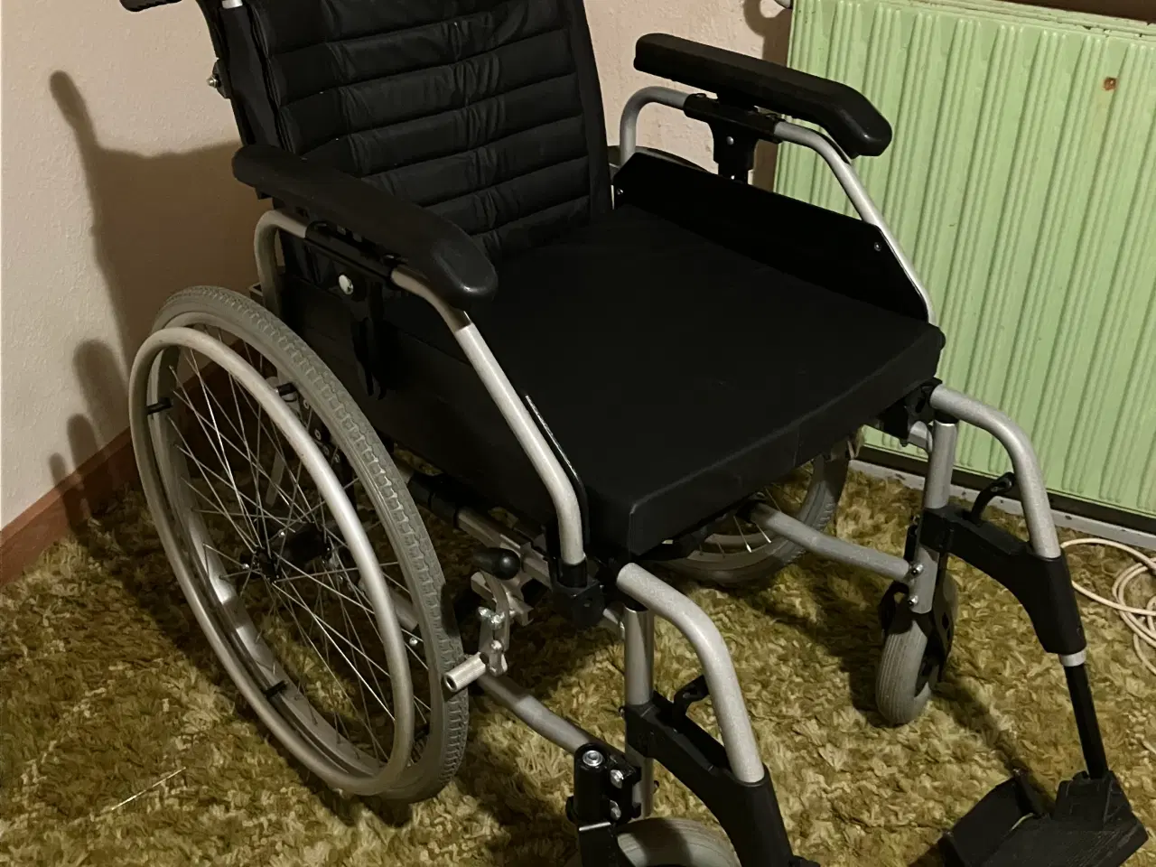 Billede 1 - Kørestol