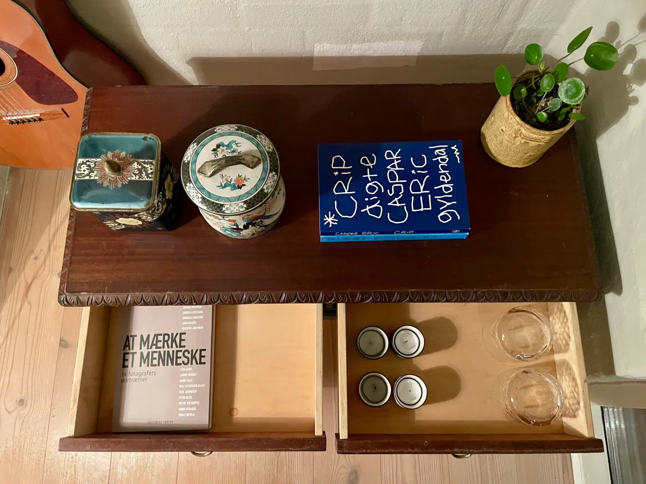 Billede 2 - Smukt skuffemøbel med to skuffer