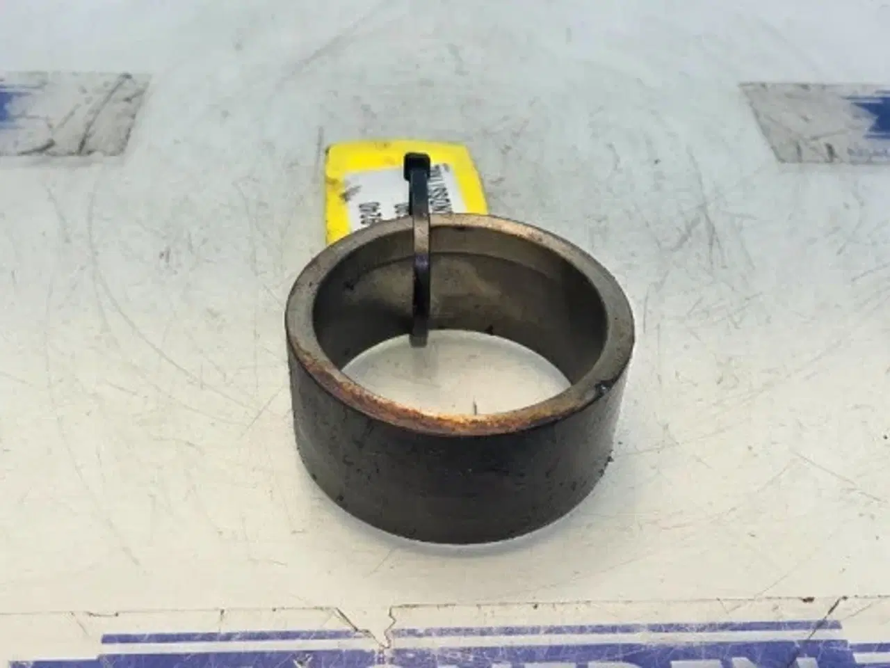 Billede 2 - Case  9240   Afstandsstykke   87280590