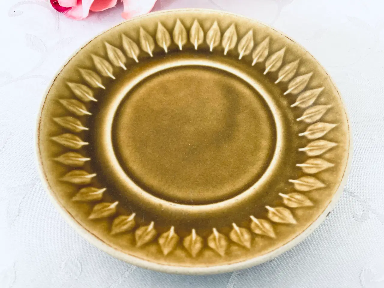 Billede 3 - Relief kop + underkop 