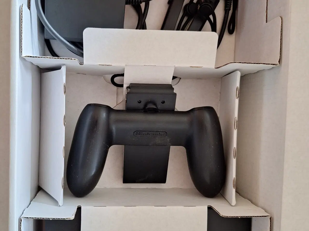 Billede 3 - Nintendo Swift i originale æsker. 7 spil, taske