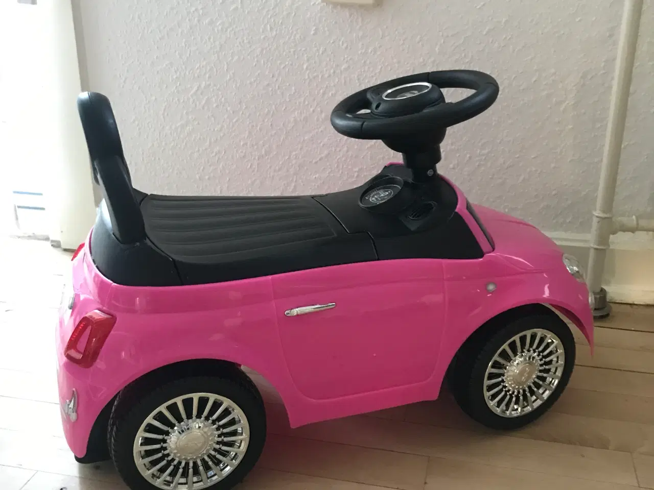 Billede 1 - Fiat 500 gåbil i pink