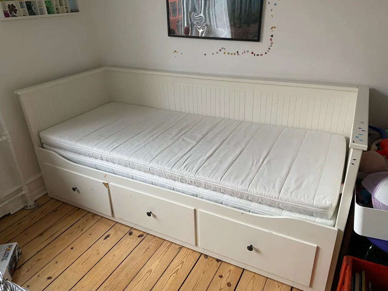 Billede 1 - Hemnes (IKEA) inkl. 2x madras 80x200 cm