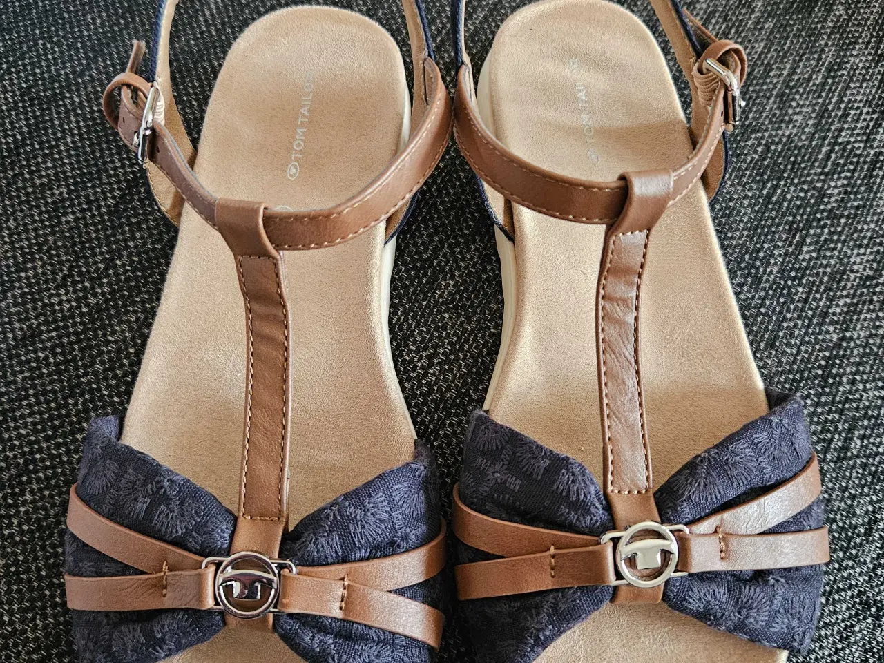 Billede 1 - SANDALER FRA TOM TAILOR 