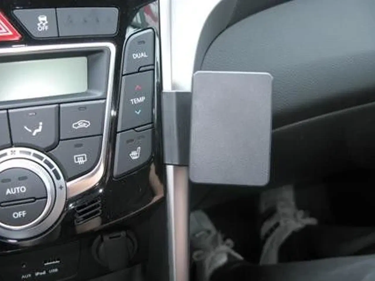 Billede 8 - Brodit ProClip 854755 + 711239 Brodit pass. holder
