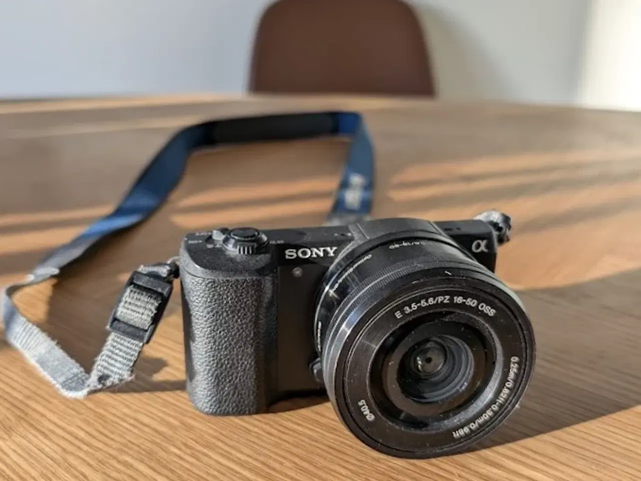 Billede 1 - Sony A5100 med kit-objektiv (16-50mm)