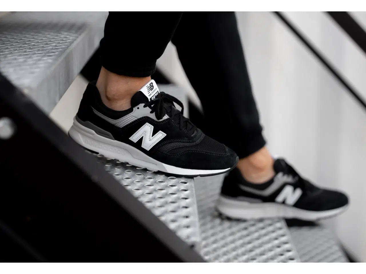 Billede 1 - New Balance Sneakers CM997HCC - Sort
