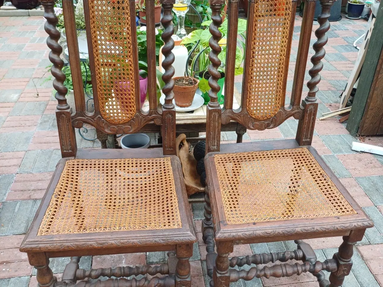 Billede 1 - gamle stole