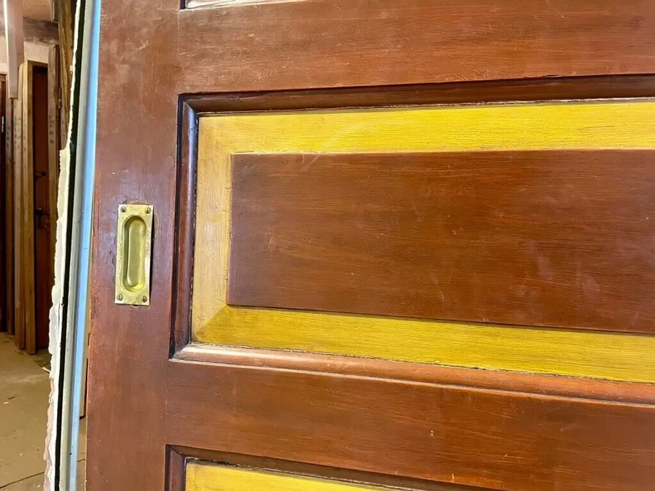 Billede 4 - Skydedør med smukke felter og skinne