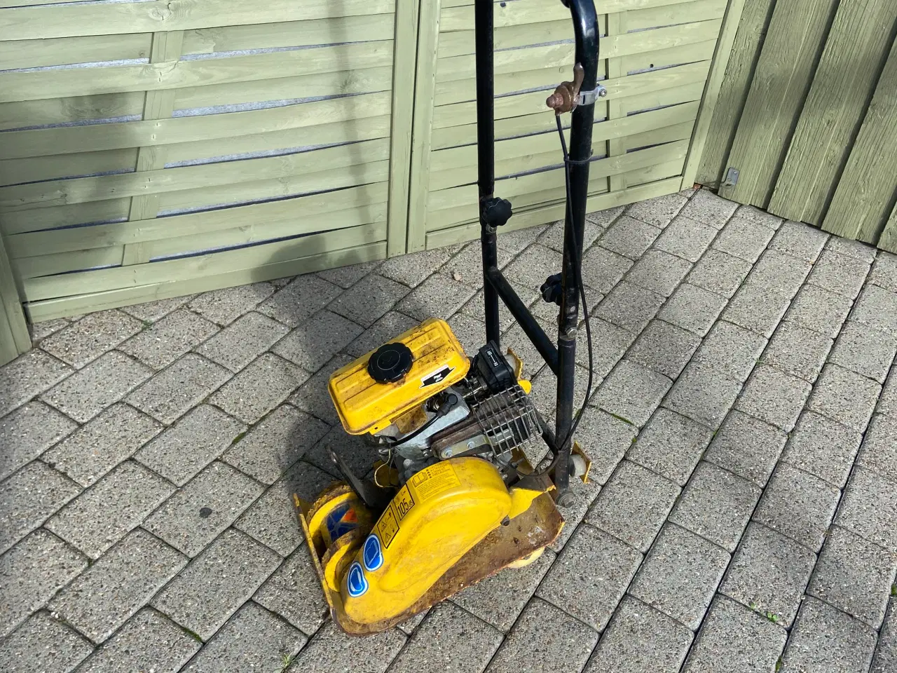 Billede 1 - Lille handy Pladevibrator