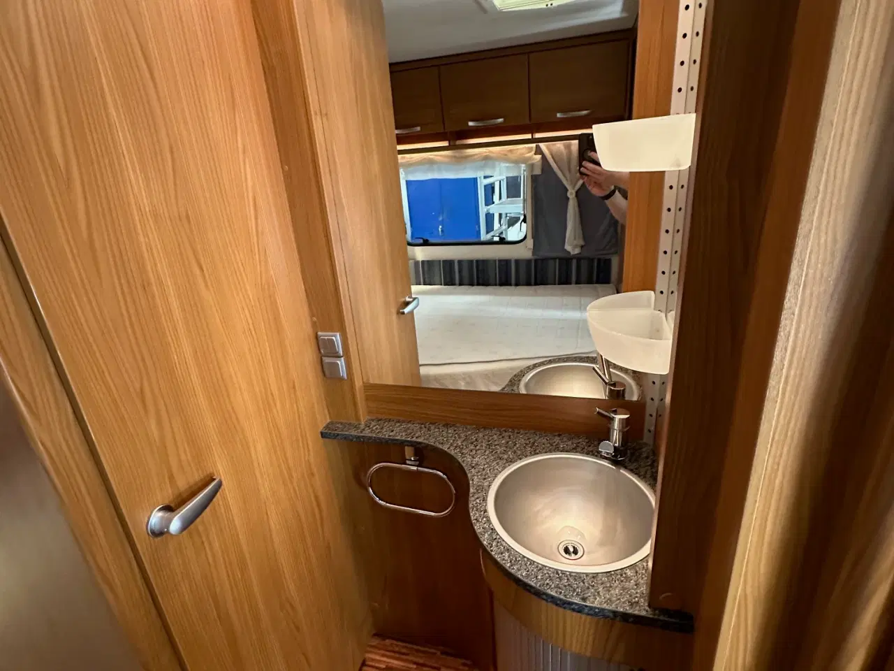 Billede 8 - Campingvogn Hymer Nova 545  Campingvogn