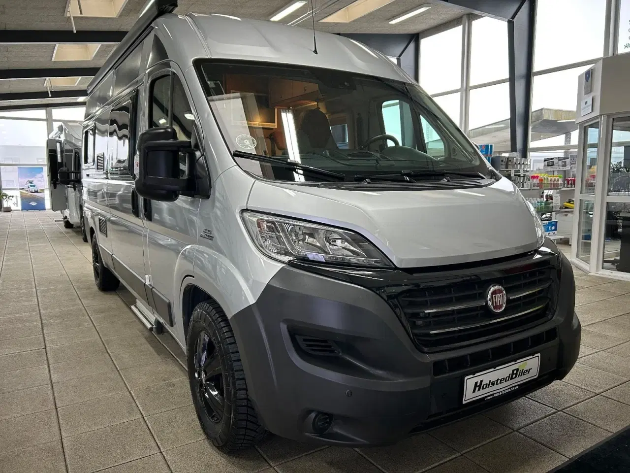 Billede 1 - Pössl Globecar 2,3 600 aut.