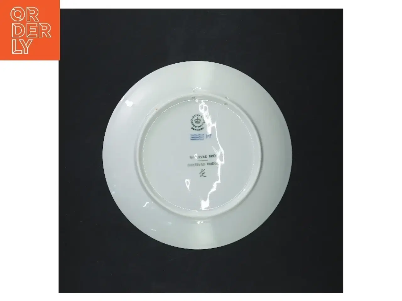 Billede 3 - Royal Copenhagen dekorativt tallerken 1977 fra Royal Copenhagen (str. Ø 18 cm)