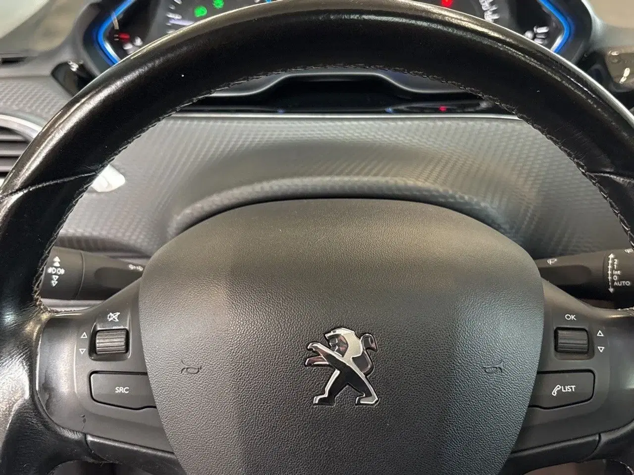 Billede 11 - Peugeot 2008 1,6 BlueHDi Desire Sky 100HK