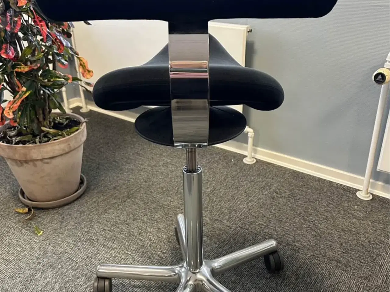 Billede 3 - Ergonomisk sadelstol- kontorstol 