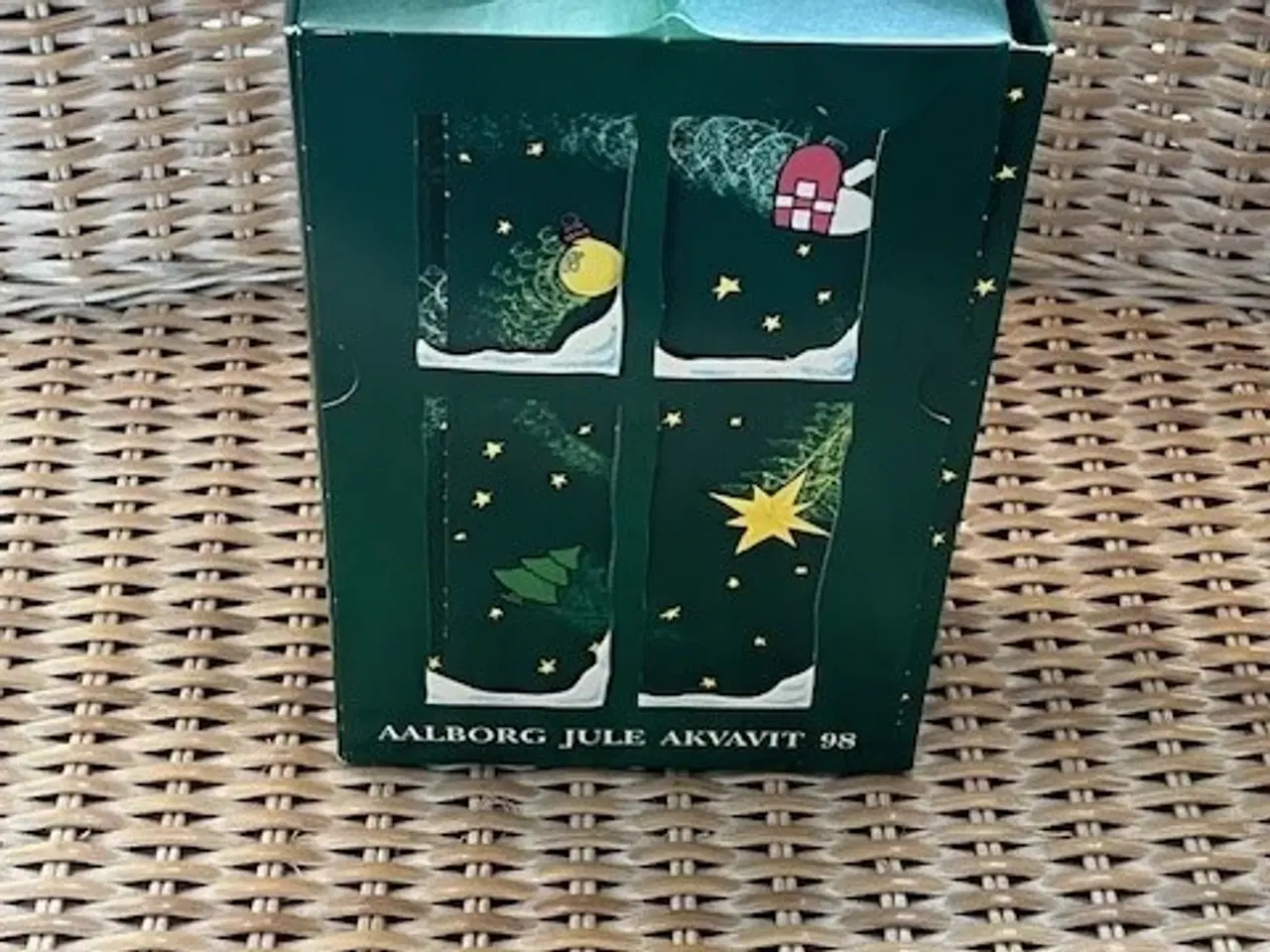 Billede 15 - Aalborg Jule Akvavit – samling af 19 årgange (1881