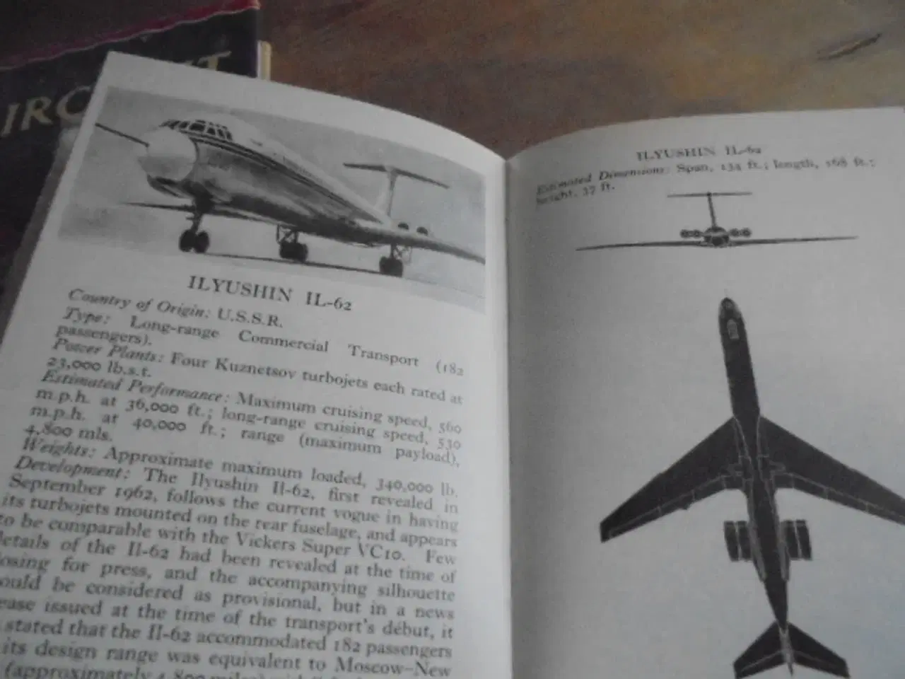 Billede 2 - 3 stk. af The Observer’s Book of Aircraft 