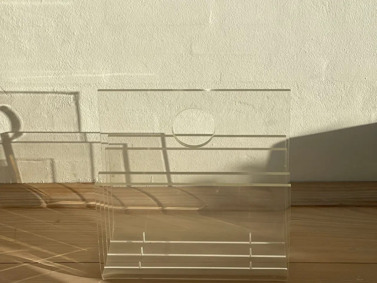 Billede 1 - Magasinholder i akryl