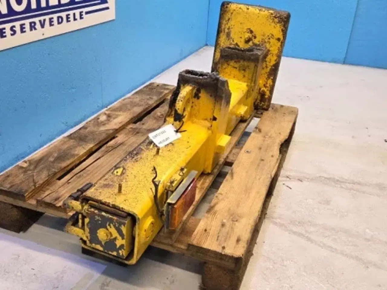 Billede 14 - New Holland LB115B Støtteben L. 87376353