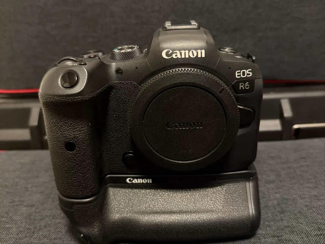 Billede 2 - Canon EOS R6 med orginal batterigreb + tilbehør
