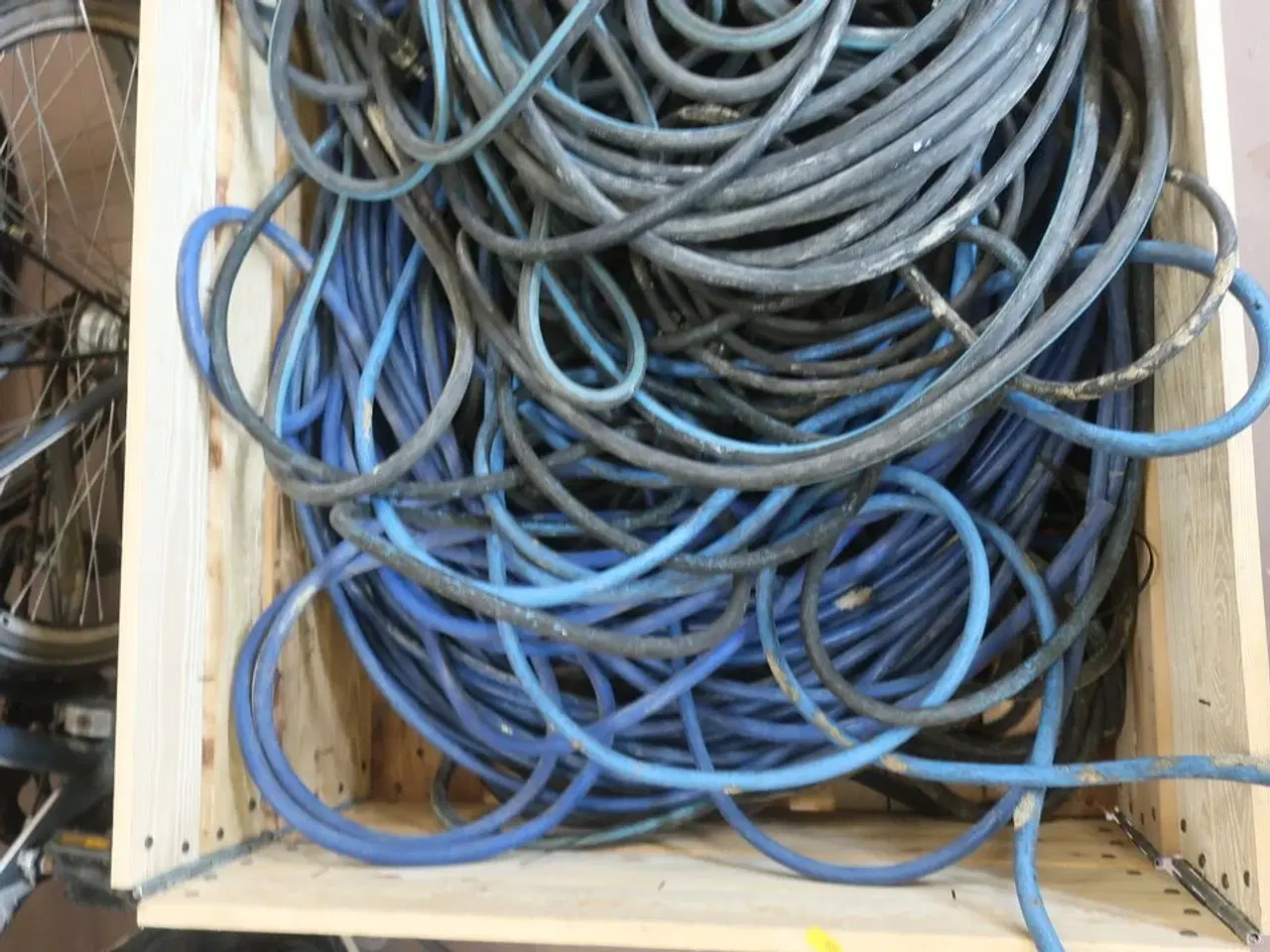 Billede 2 - Indhold på palle, trykluftslanger