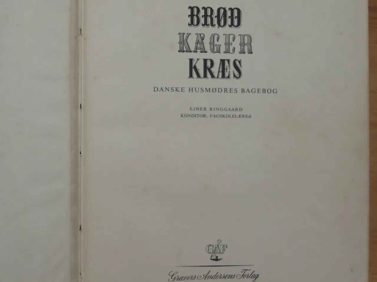 Billede 1 - Brød, Kager, Kræs af Ejnar Ringgaard