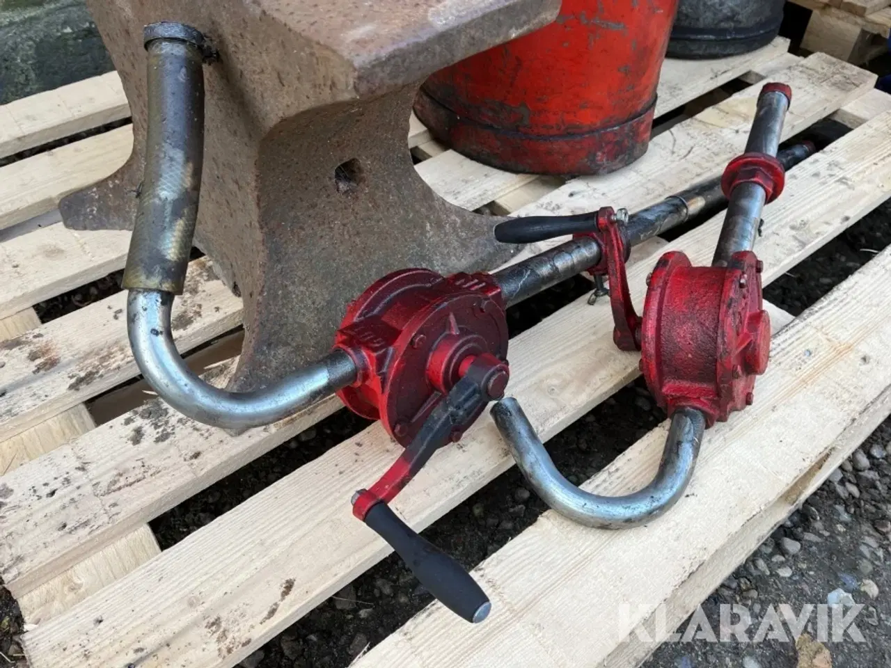 Billede 10 - Oliekande oliepumpe håndpumper og Ambus samlet lot