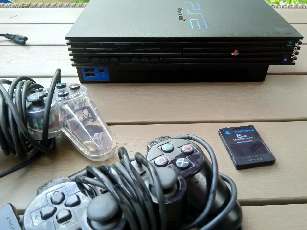 Billede 2 - Playstation 2 med tilbehør