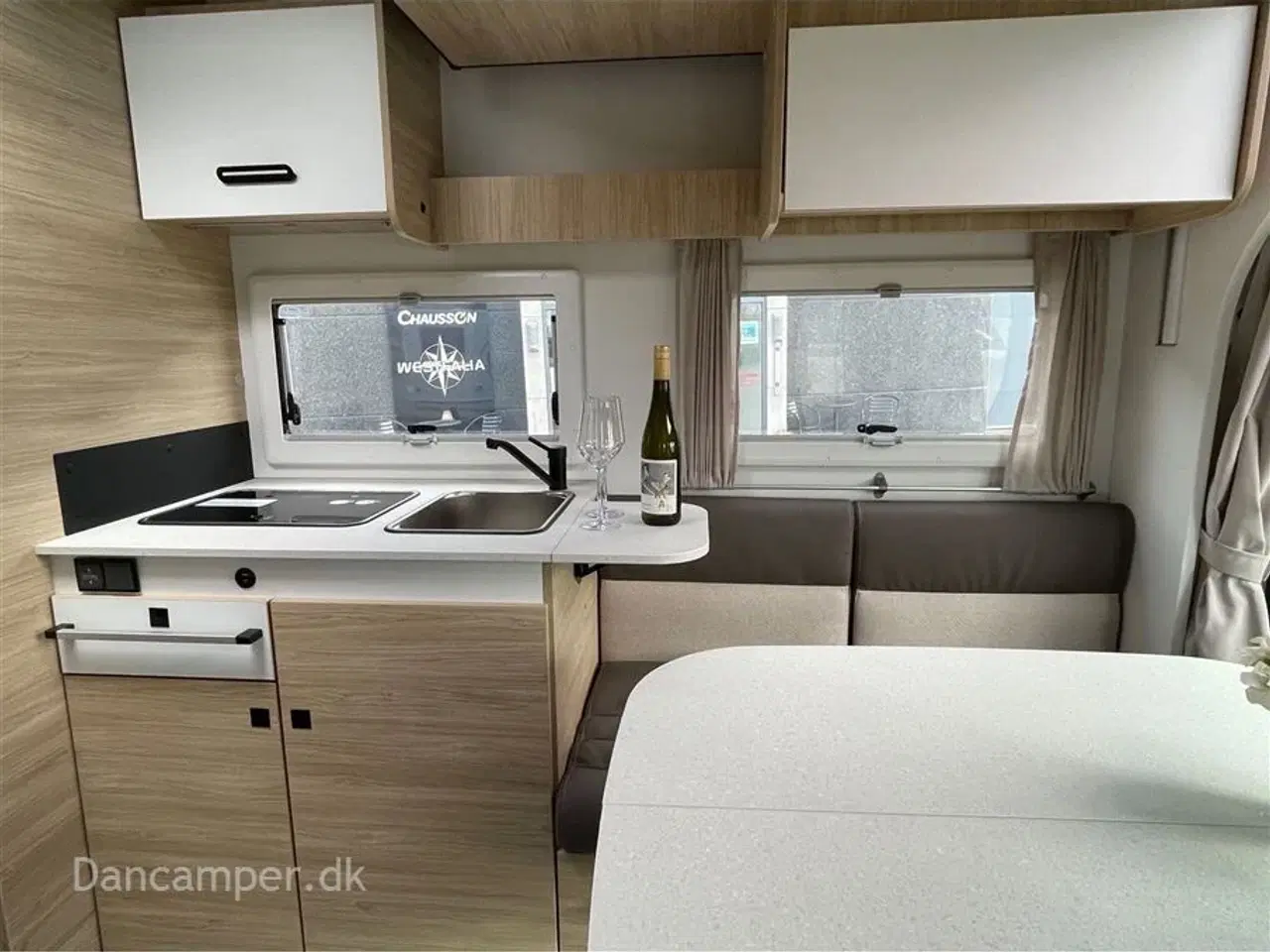 Billede 12 - 2026 - Chausson 797 Ultimate Line   Chausson 797 Ultimate Line, 140 HK, 8-trins automatgearkasse, solcelle. sænkeseng, alu.fælge og adaptiv fartpilot