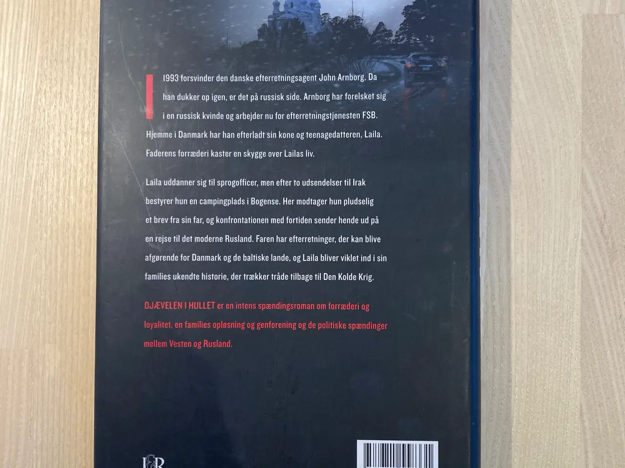 Billede 2 - Djævelen i hullet; spændingsroman af Leif Davidsen