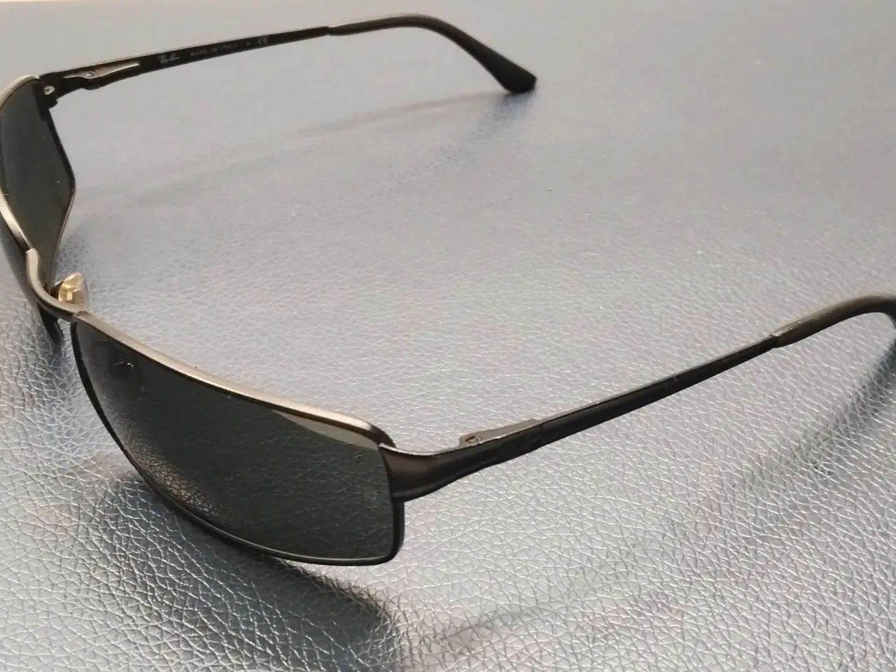 Billede 2 - Solbriller Ray-Ban RB3269 006 Italy Black 63-18