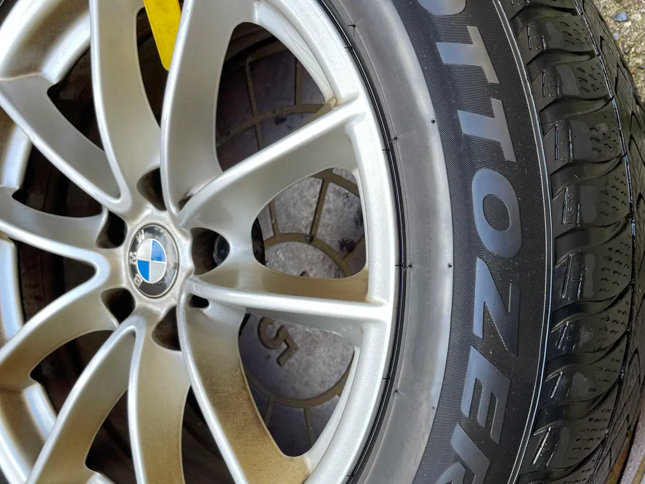Billede 2 - BMW Dicastel alufælge med Pirelli vinterdæk