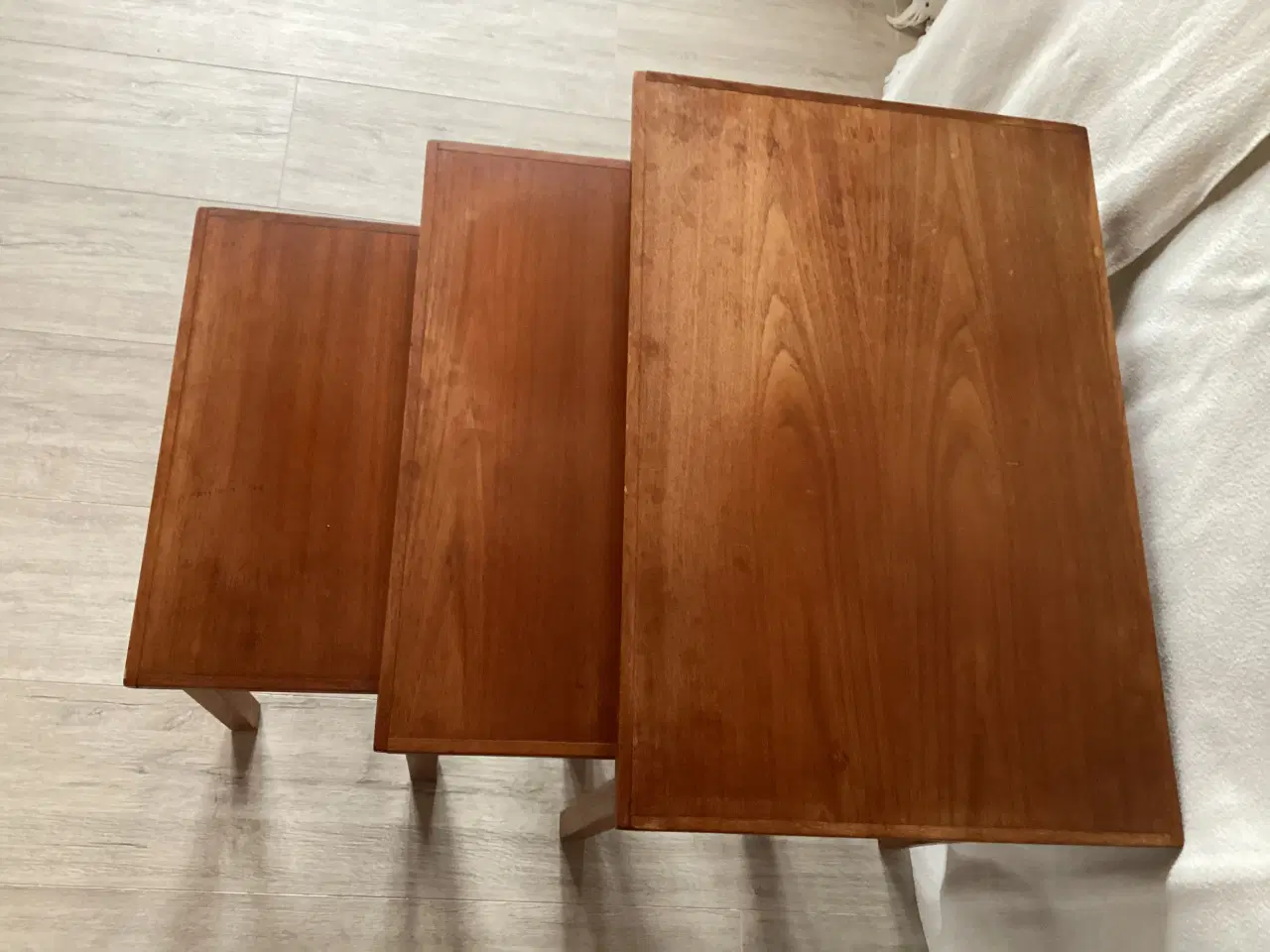 Billede 4 - Indskudsborde i teaktræ