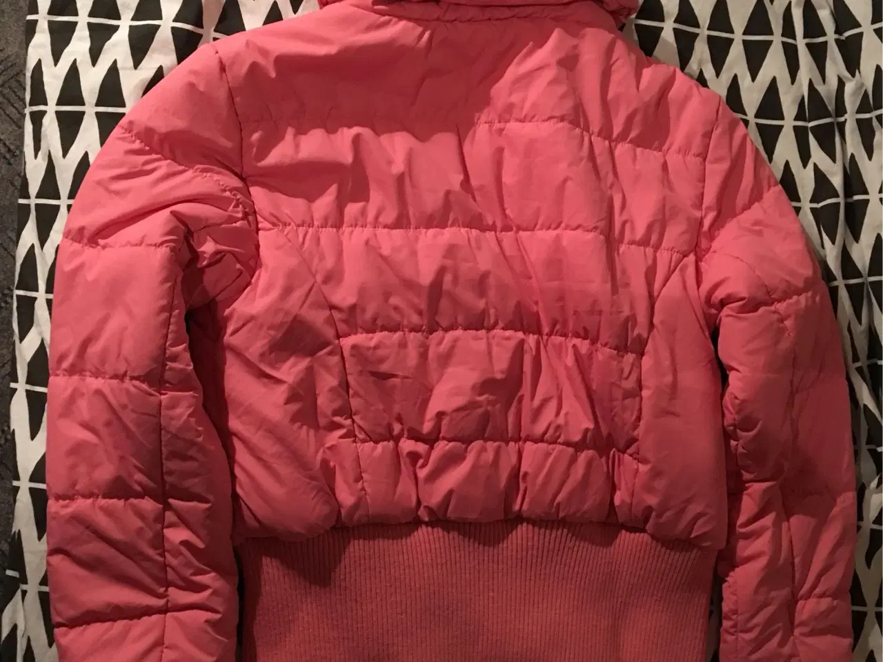 Billede 5 - Pink vinterjakke til salg