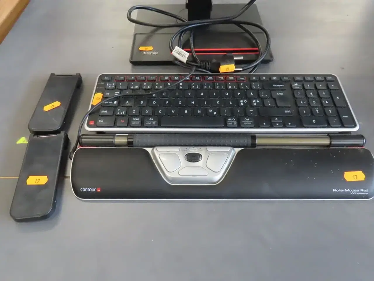 Billede 2 - Computerskærm LENOVO samt rollermouse & tastatur