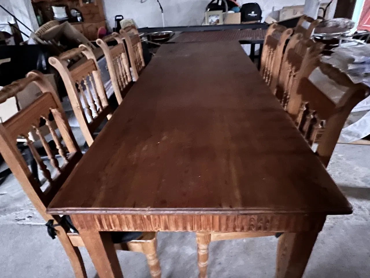 Billede 1 - Spisebord af eg og fur