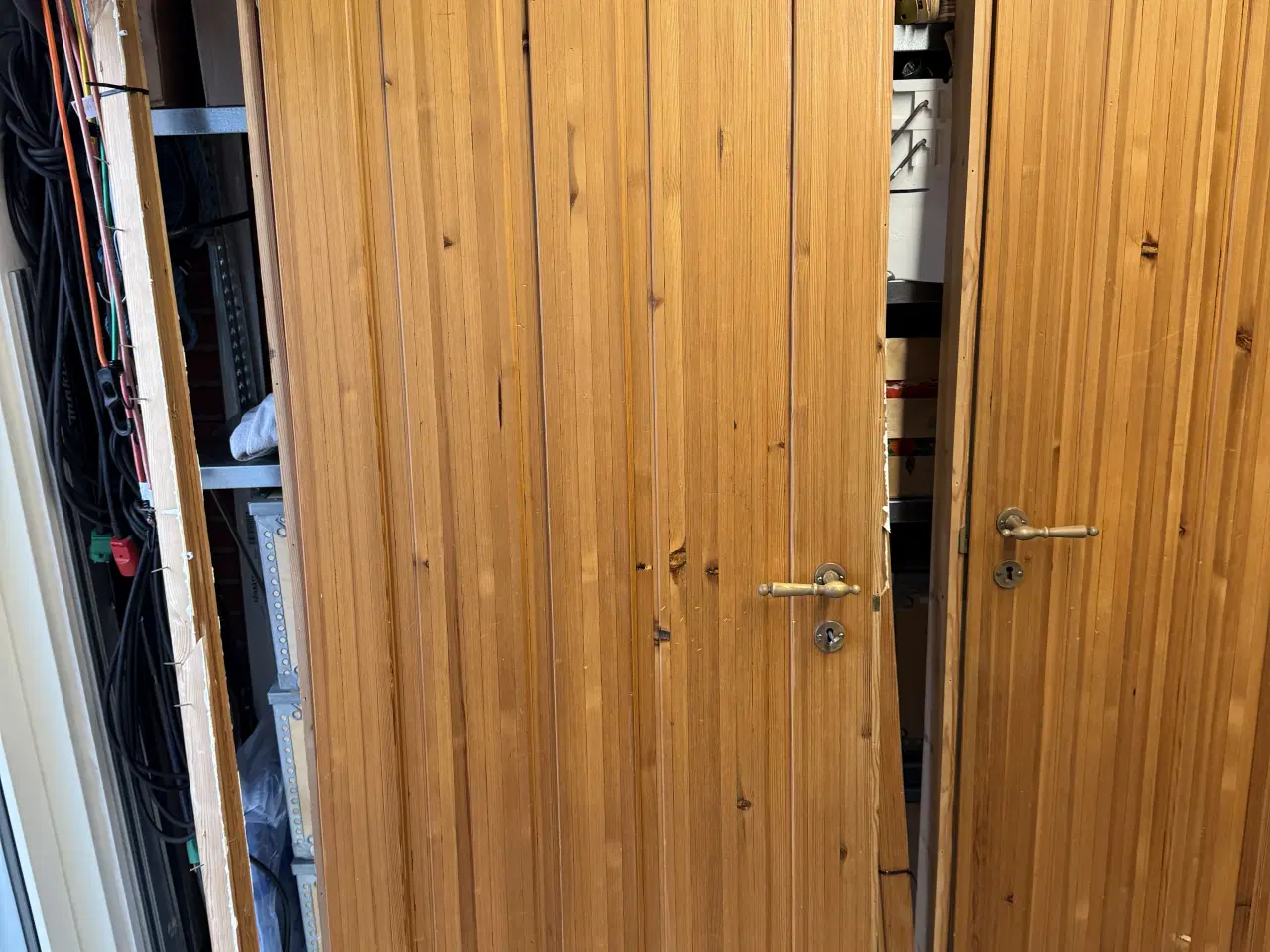 Billede 1 - Indvendig døre i fyrtræ