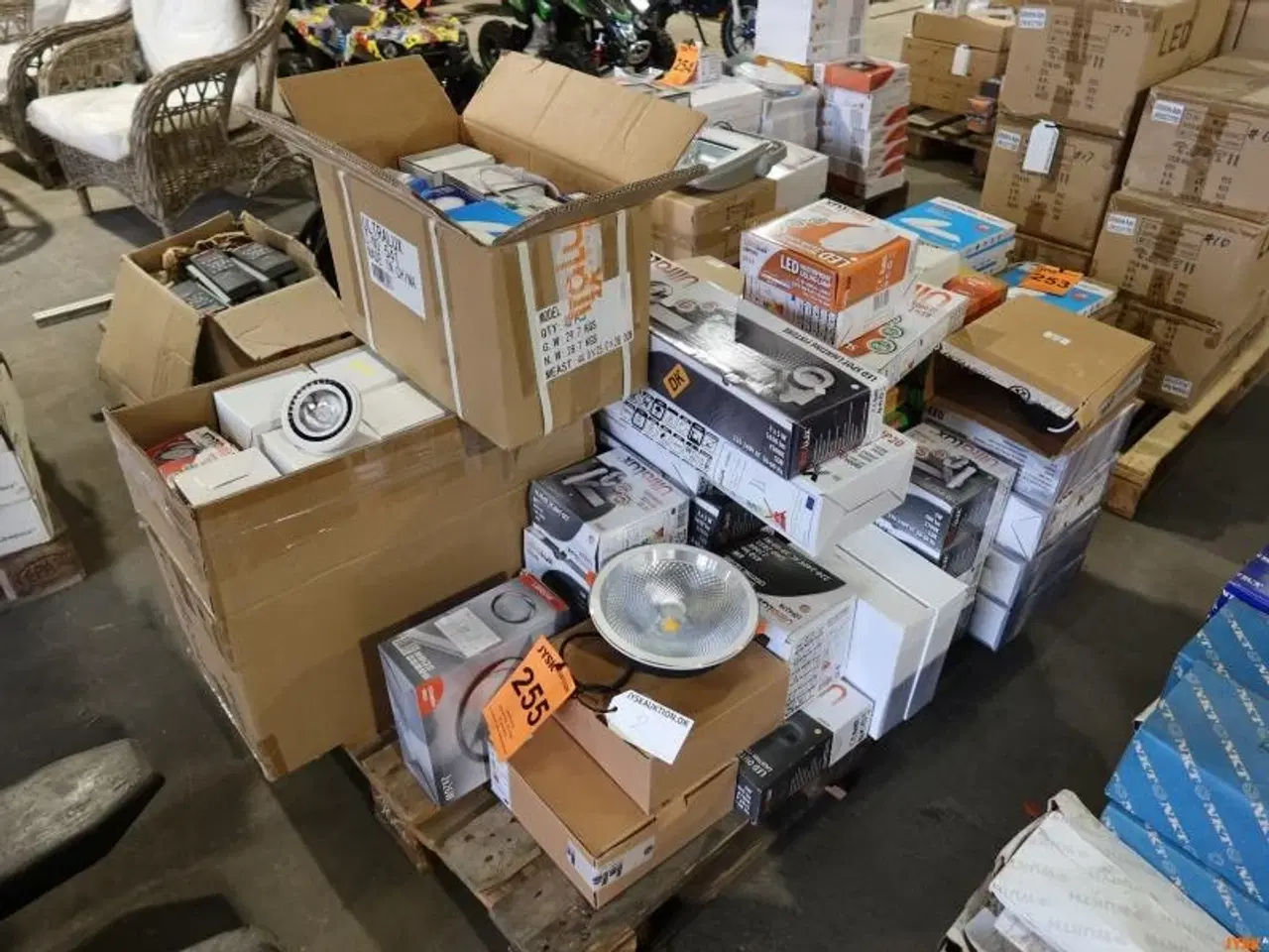 Billede 1 - BELYSNING. Parti