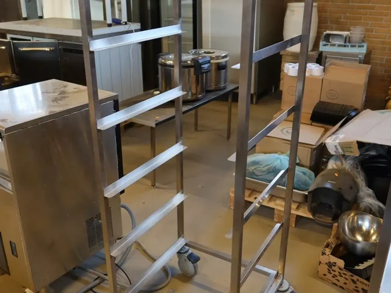 Billede 1 - Stikvogn til opvaskebakker