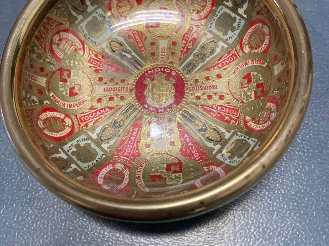 Billede 3 - Skåle med cigarmavebælter 