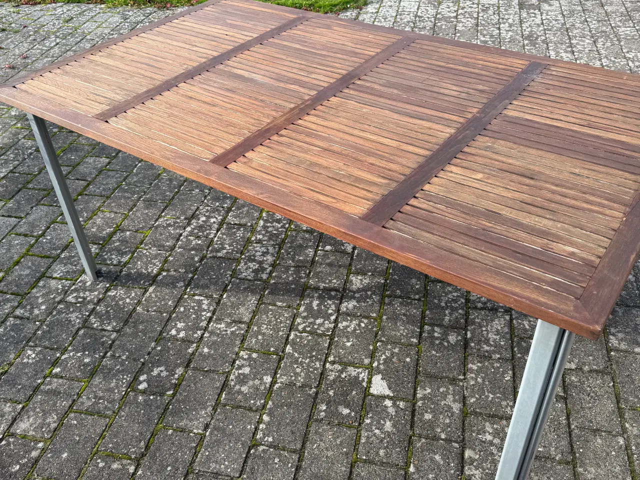 Billede 2 - Havebord i teaktræ