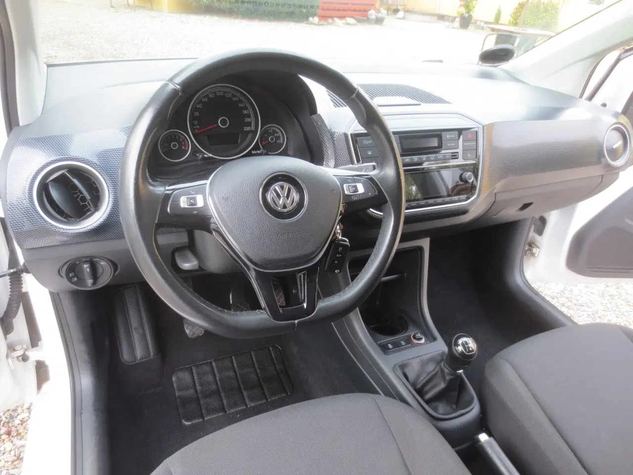 Billede 14 - VW Up ! 1.0 i Årg 2016 Nysynet. 