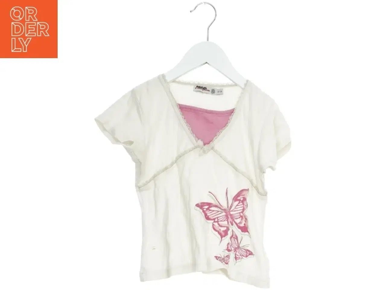 Billede 1 - T-shirt med sommerfugleprint fra Pretty Sille (str. 128)