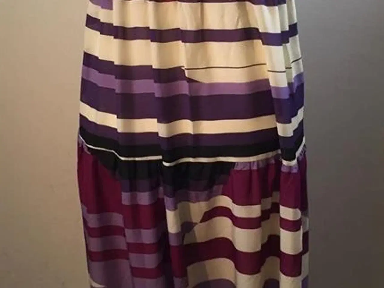 Billede 5 - Rikkemai, maxi silkekjole, str S