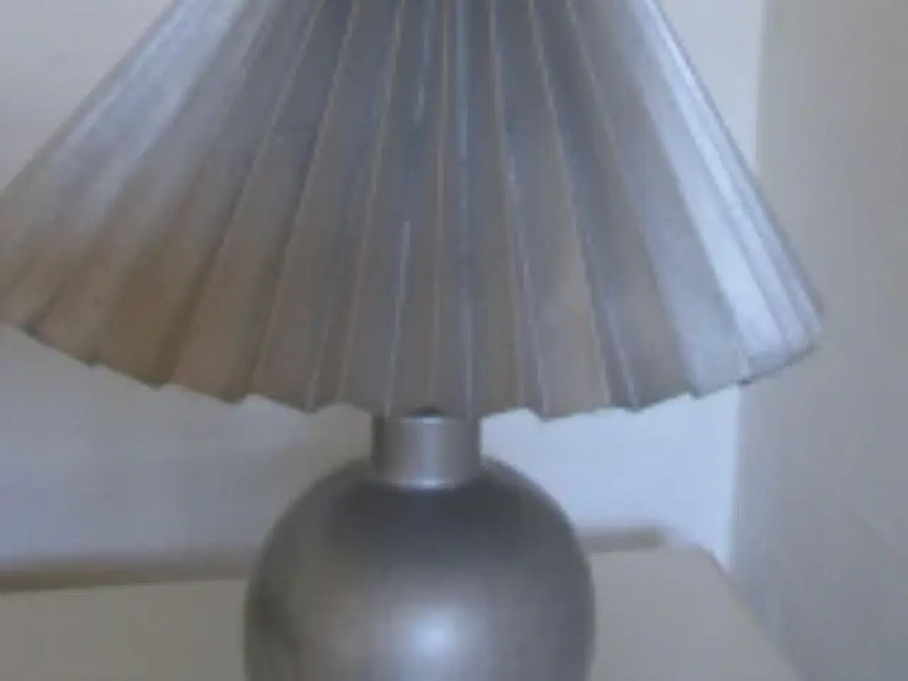 Billede 2 - Lampe og lampeskærm