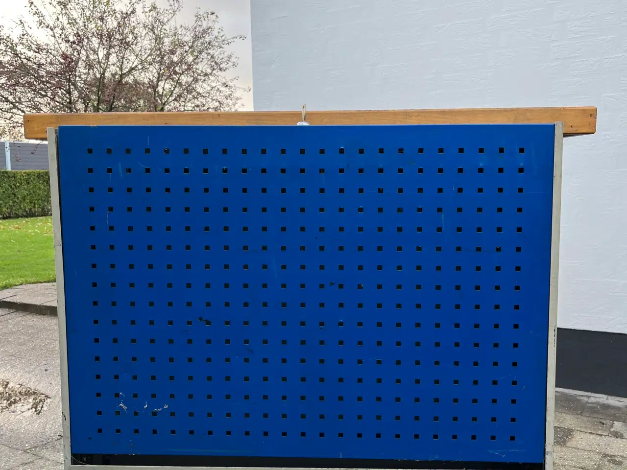 Billede 4 - Værktøjs vogn med værktøjs tavle, skuffer og skab